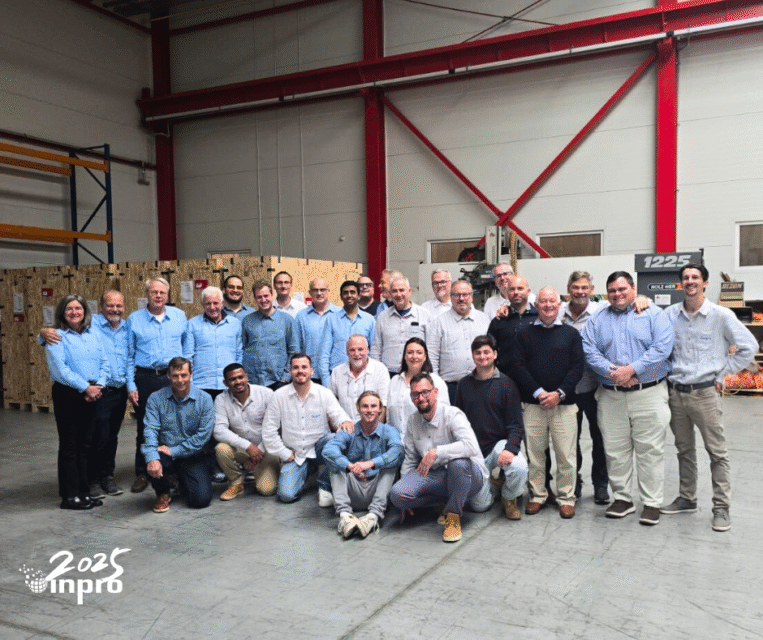 Reprezentci pakowania eksportowego ze swiata na spotkaniu w KADOR